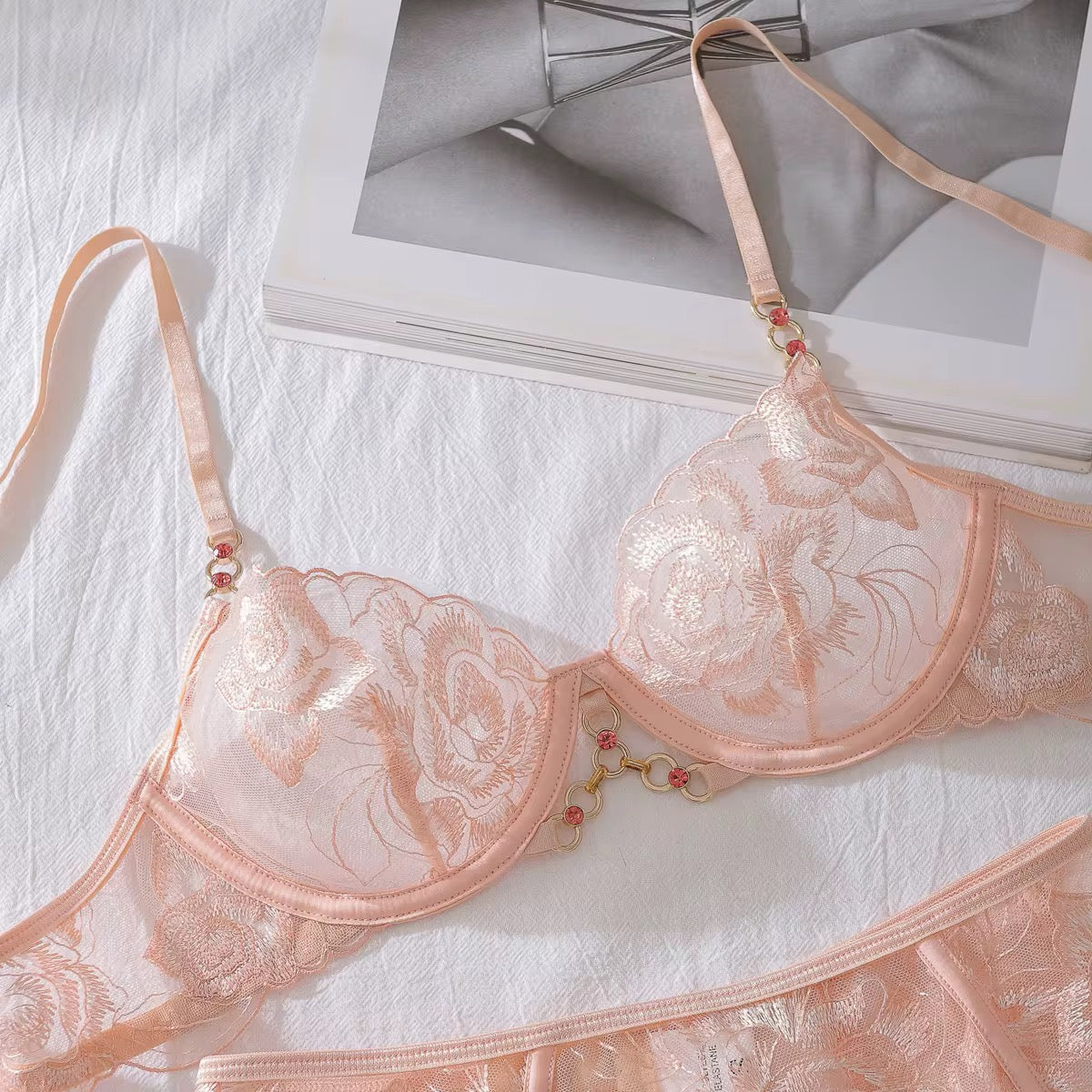 Cream Floral Lace 3-Piece Lingerie Set